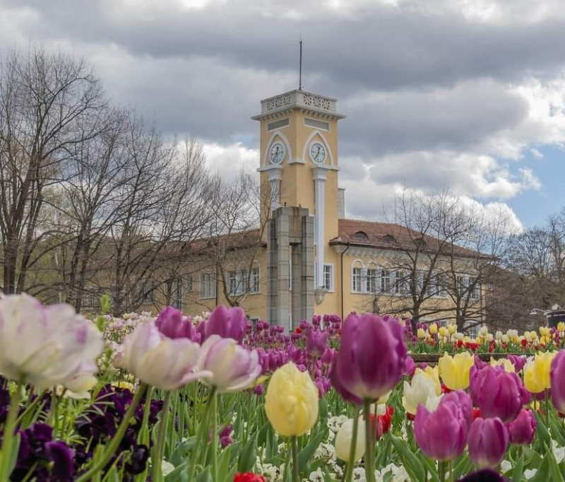 Снимка за РБ „Априлов – Палаузов“ с одобрен проект за 165...