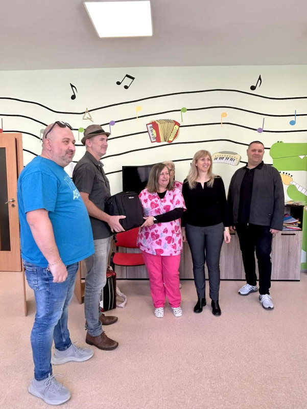 Снимка за Дарение с контрол чрез поглед получи Дневният ц...